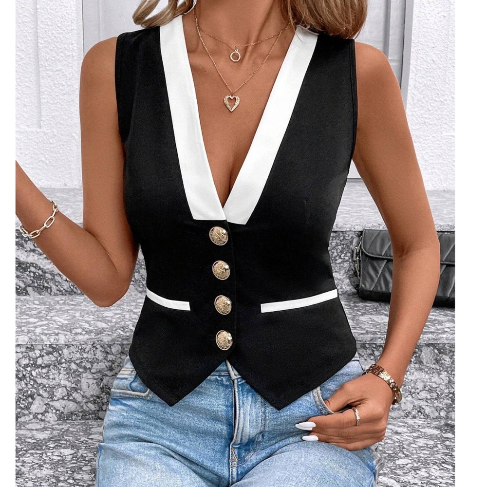 Classic Color Block Button Fitted Vest